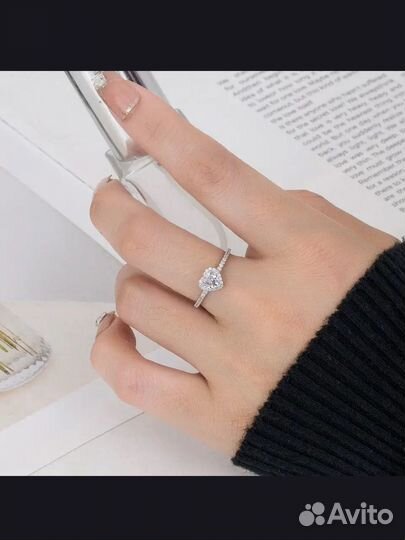 Серебряное кольцо