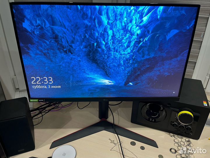 Продам монитор 27