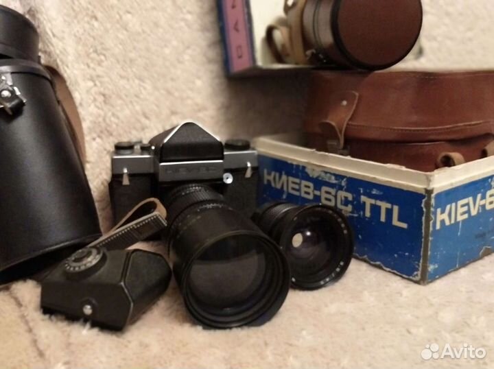 Фотоаппарат Киев 6с с объективами Вега 12Б, Мир 26