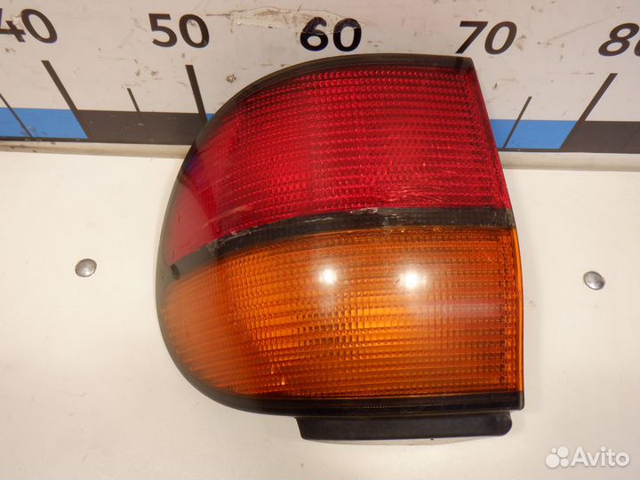 Фонарь задний правый VW Sharan 7M0945258A