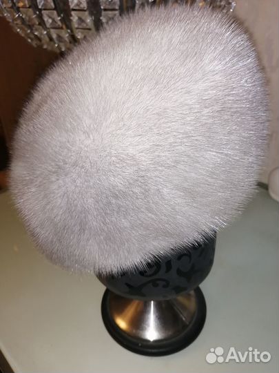 Берет женский норковый