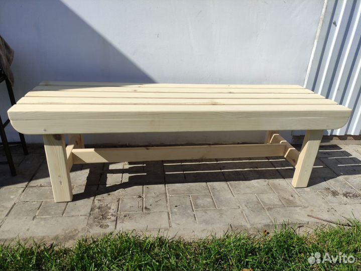 Скамья из натурального дерева