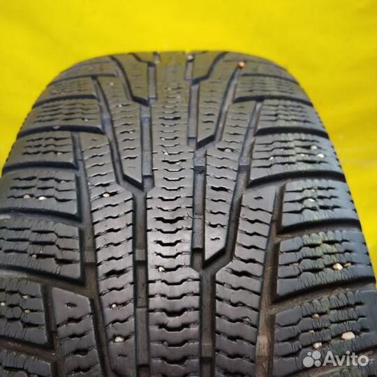 Nokian Tyres Hakkapeliitta R 215/60 R17