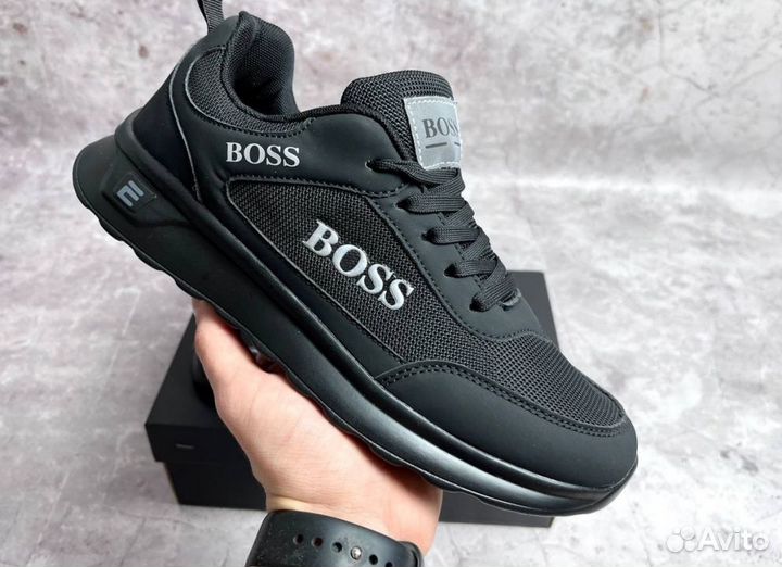 Кроссовки Boss удобные
