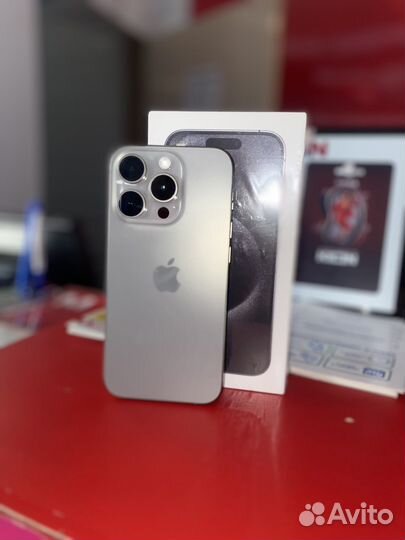 iPhone 15 Pro, 256 ГБ