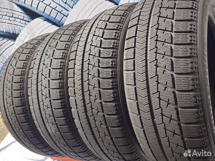 Bridgestone Blizzak VRX 235/50 R18