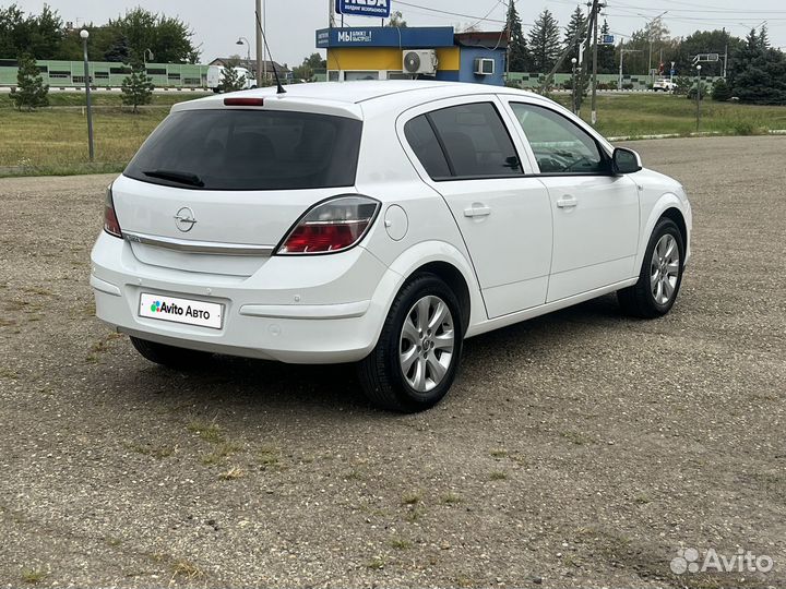 Opel Astra 1.8 AT, 2011, 143 000 км