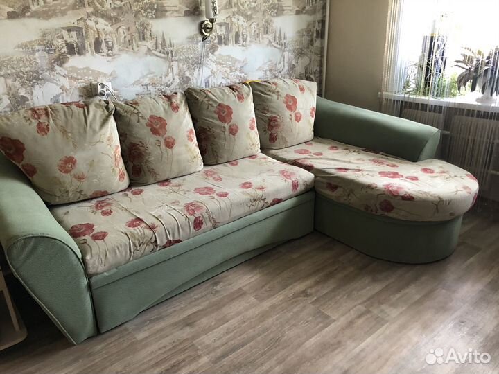 Угловой диван