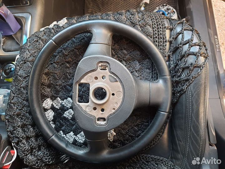 Руль volkswagen tiguan 1