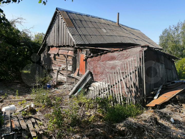 Дом 24,5 м² на участке 10 сот.