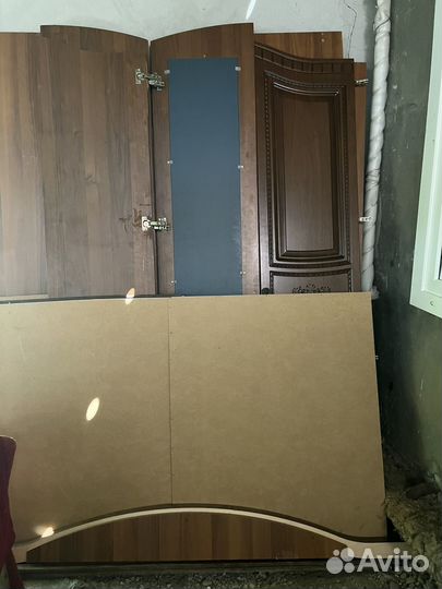Продается спальная мебель в разобраннлм виде