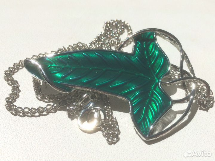 Кулон и брошь Elven Leaf