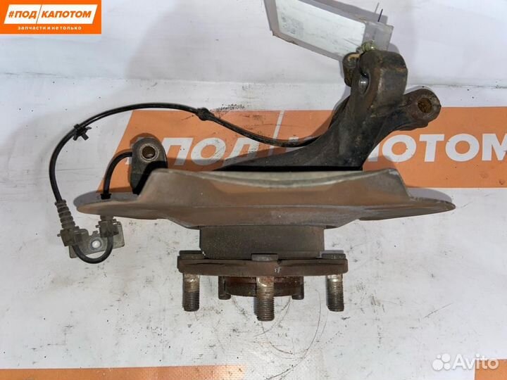 Кулак передний правый Suzuki SX4 2007