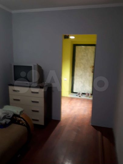 Комната 14 м² в 1-к., 1/4 эт.