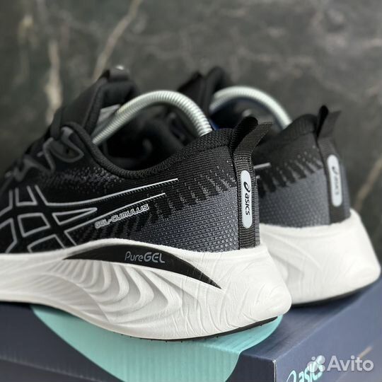 Кроссовки мужские Asics беговые