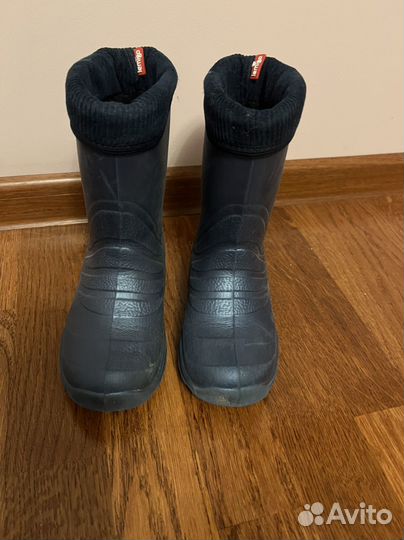 Непромокаемые утепленные легкие сапожки Lemigo