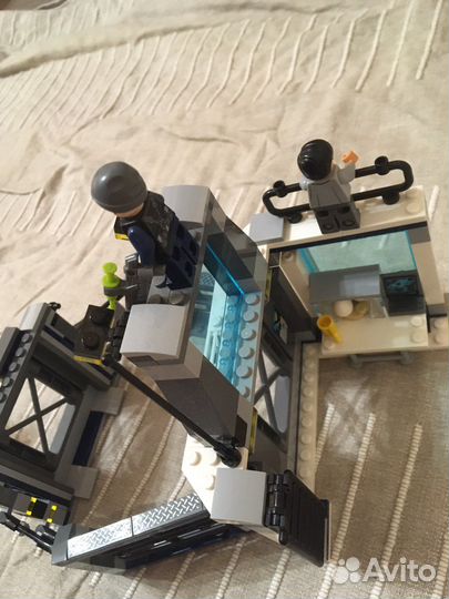 Lego jurassic world Stygimoloch breakaut