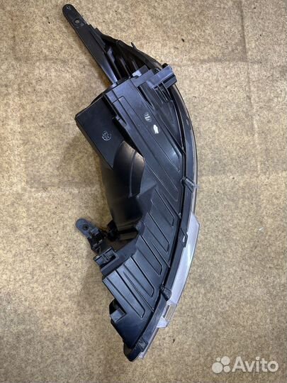 Передняя фара на kia rio 3