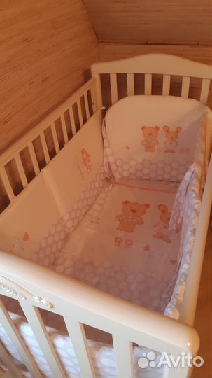 Детская кроватка Гандылян с маятником и ящиком