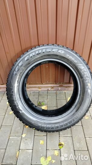 Bridgestone Ice Cruiser 7000 205/60 R16