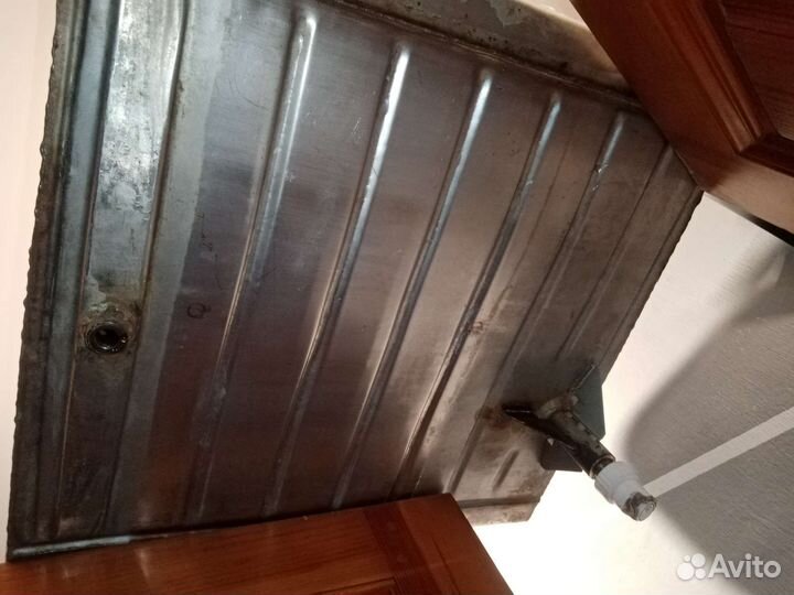 Бак для воды подойдёт как садовый душ