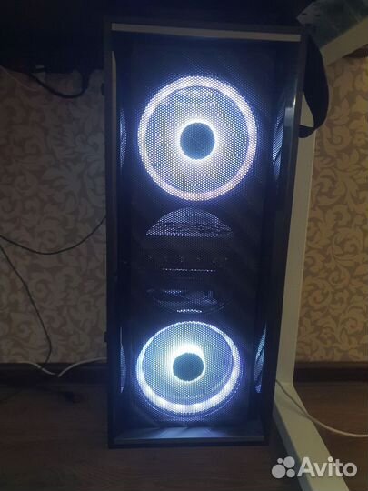 Игровой компьютер RTX 4070ti R7 5800x 32GB 1TB SSD