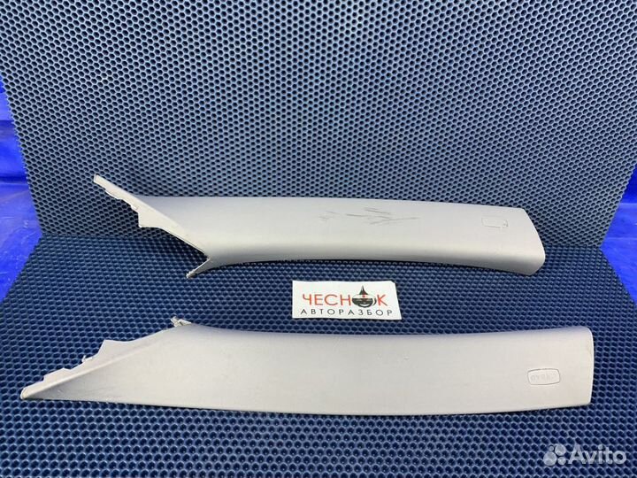 Обшивки передних стоек Volkswagen Touareg GP