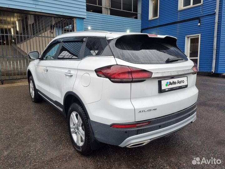 Geely Atlas Pro 1.5 AT, 2023, битый, 20 086 км