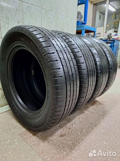 Continental CrossContact LX 215/65 R16