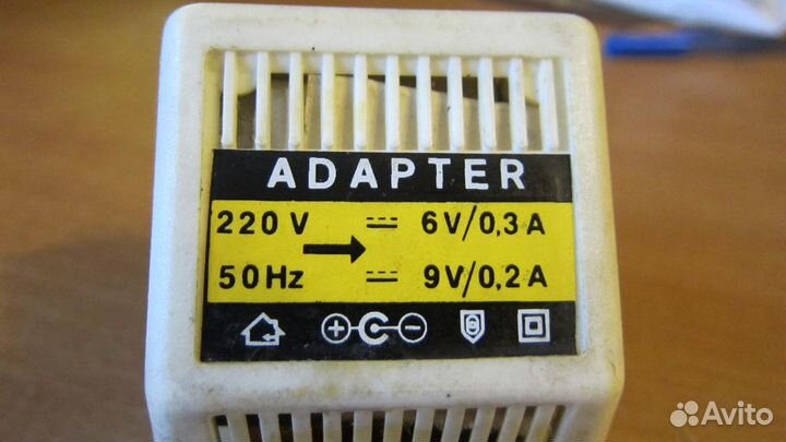 Блок питания (сетевой адаптер) 6V/9V