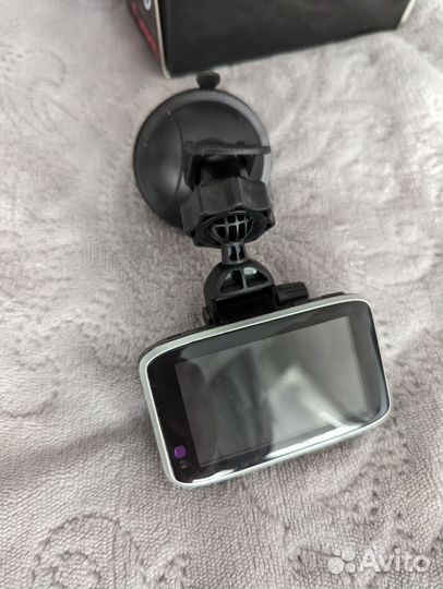 Автомобильный видеорегистратор Rolsen RVR-200