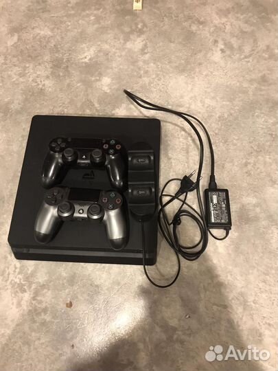 Sony PS4 slim