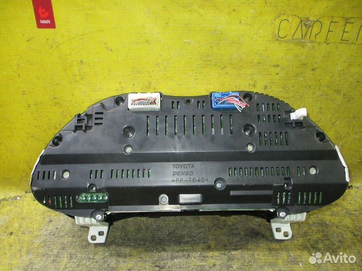 Панель приборов Toyota Avensis AZT250