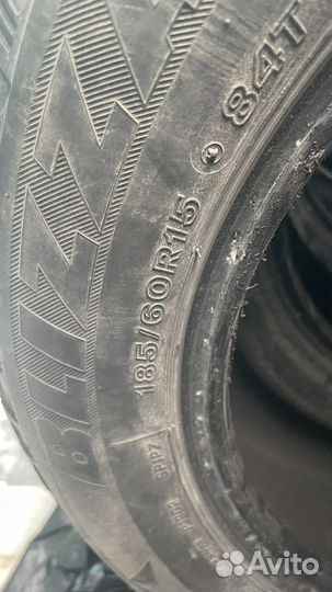 Bridgestone Blizzak Spike-01 185/60 R15 84T