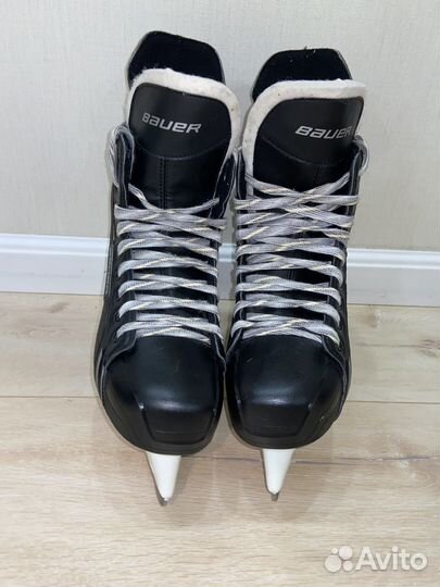Коньки bauer supreme pro (стелька 29 см)