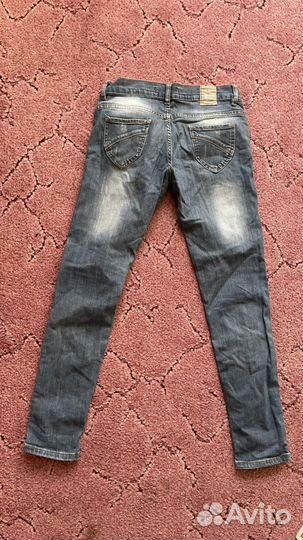 Джинсы женские