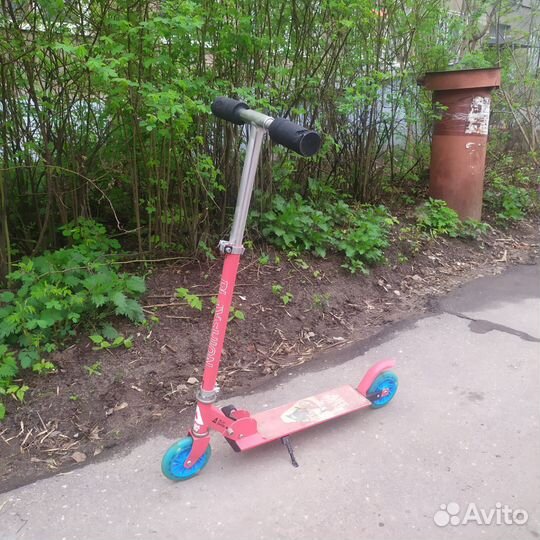 Самокат-снегокат