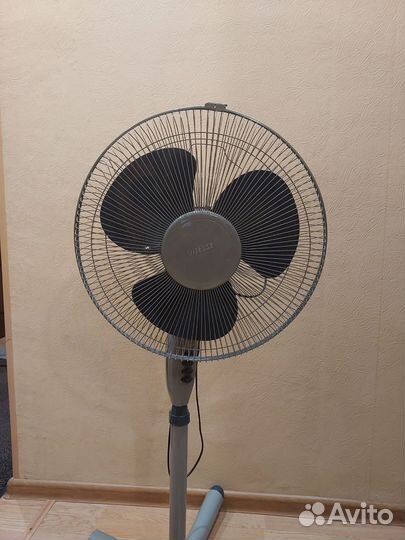 Вентилятор напольный vitesse