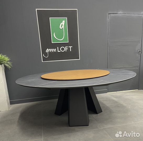 Стол из керамогранита круглый