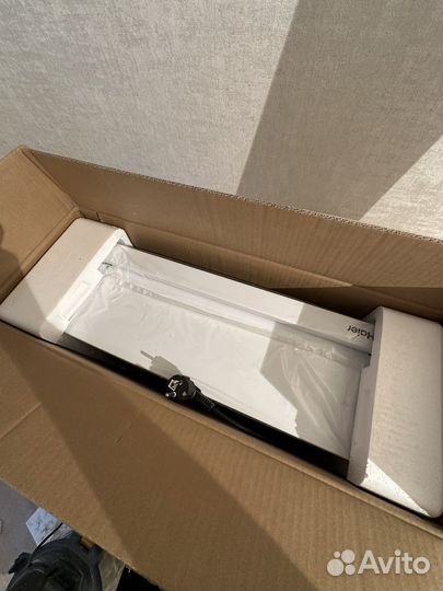 Вытяжка Haier HVX-T671W