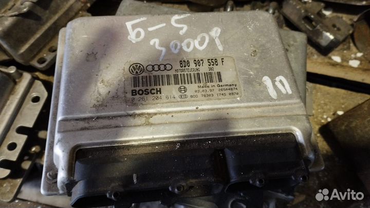 Эбу Volkswagen Passat B5 8D0907558F