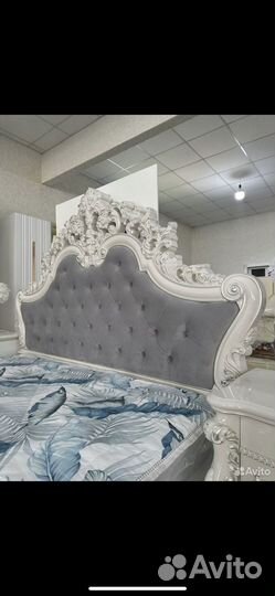 Спальный гарнитур Батичелла