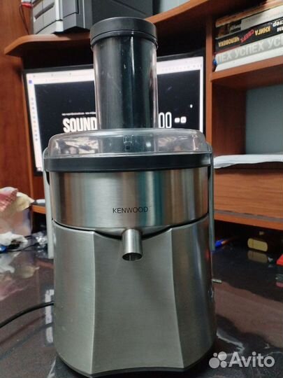 Соковыжималка Kenwood JE 810
