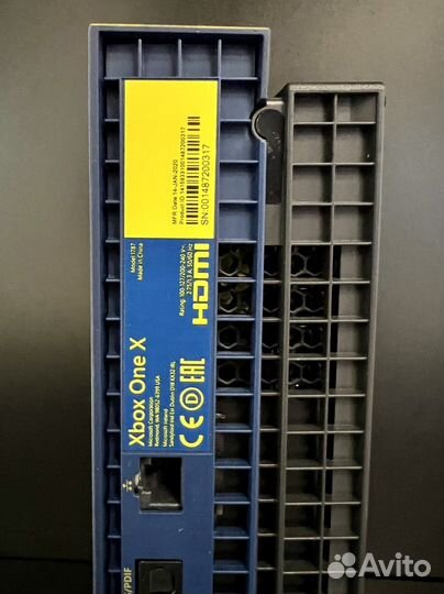 Xbox One X (1 Тб) Cyberpunk 2077 Limited Edition