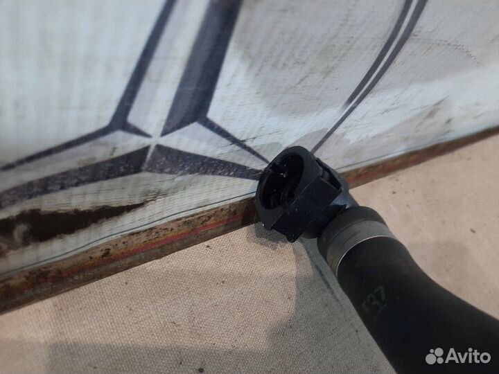 Патрубок Mercedes C200 W204 271.860 2011