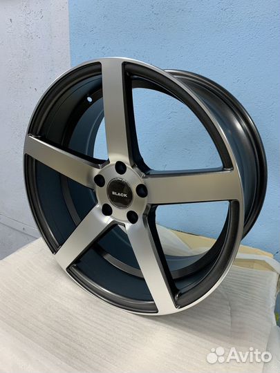 Диск Sakura Wheels R19 5x114,3 Vossen CV3