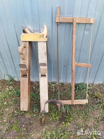 Старинный инструмент