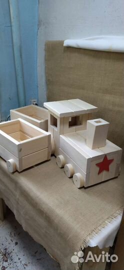 Кашпо для цветов паровоз