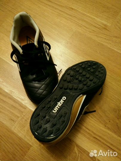 Бутсы Umbro 35 размер