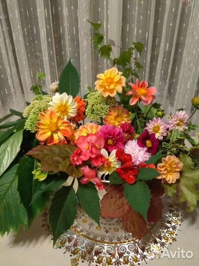 Букеты из живых цветов собственного сада